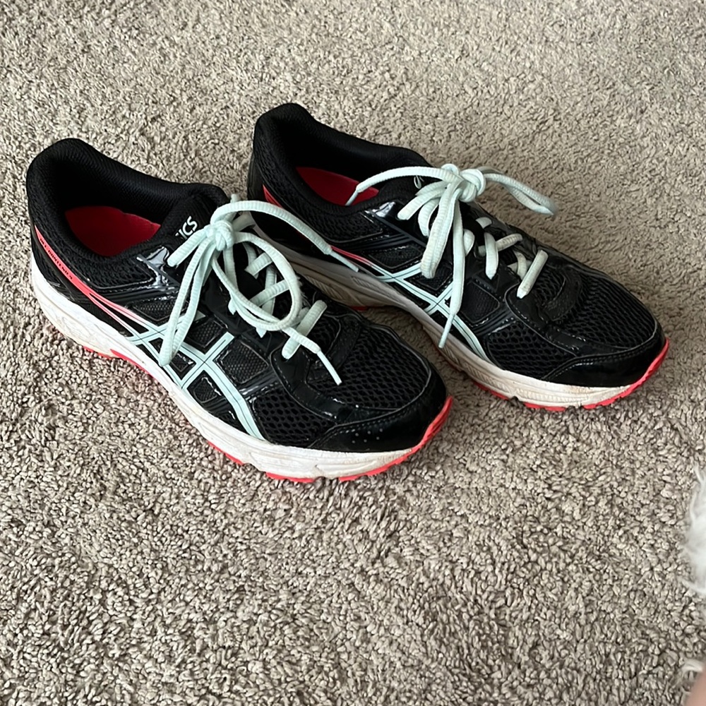 ASICS running shoes. Great condition